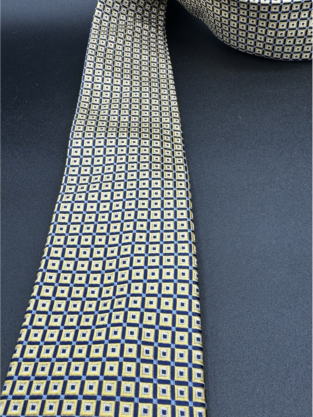 Chaps Silk Tie Gold Navy Geometric Preppy Classic 57” x 3.5”